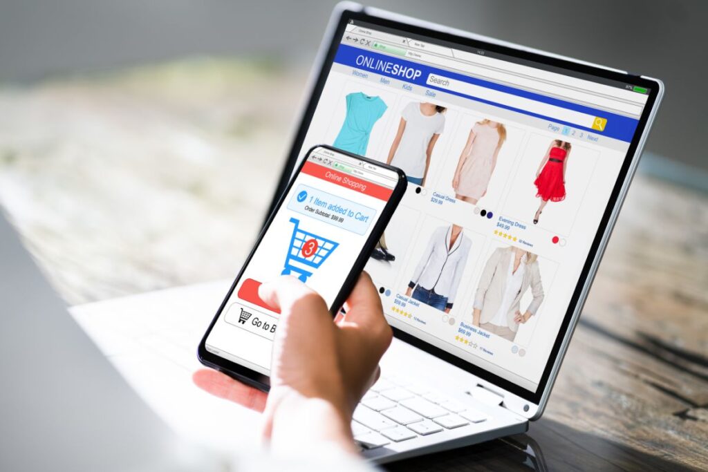 Navegando hacia el Éxito: Consejo N°2 para un Diseño Web E-commerce Sobresaliente – Seleccionar la Plataforma Adecuada